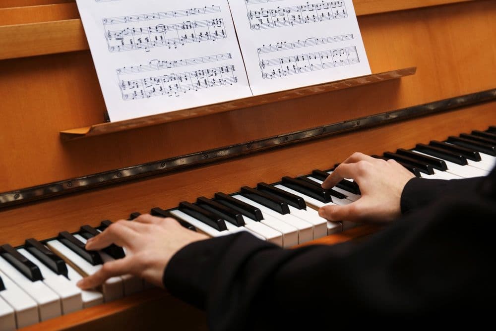 концерт «Дебюсси. Ноктюрны. Пуленк. Концерт для двух фортепиано с оркестром. Дворжак. Девятая симфония»